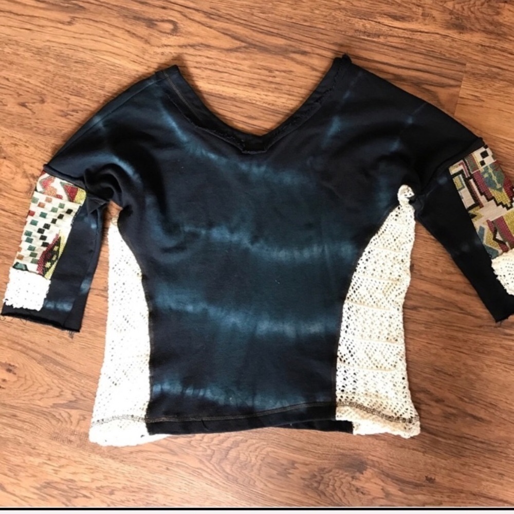 Gimmicks Tie Dye Aztec Boho Sweatshirt Size Small
